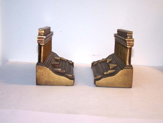 A Pair of Antique Bookends by Bradley& Hubbard depicting the "LINCOLN MEMORIAL" circa 1925 — image 2
